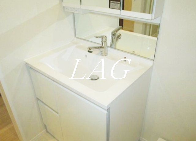 洗面設備　洗面台です。