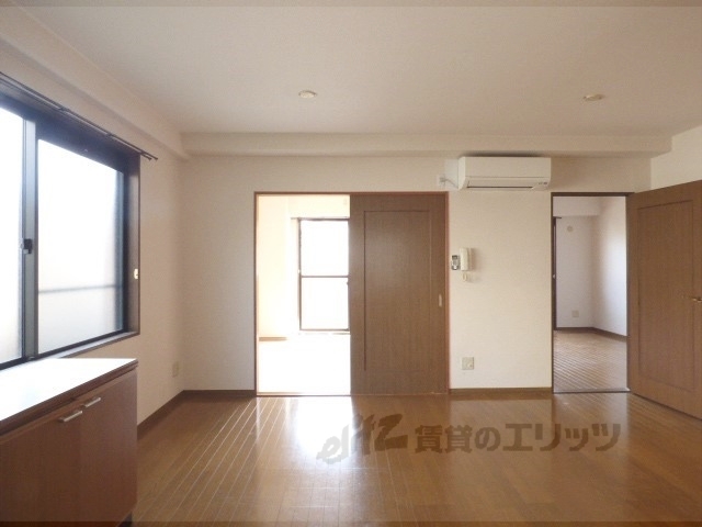 居室・リビング　居室