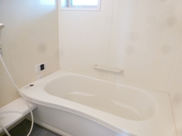 バス・シャワールーム　１坪風呂です。