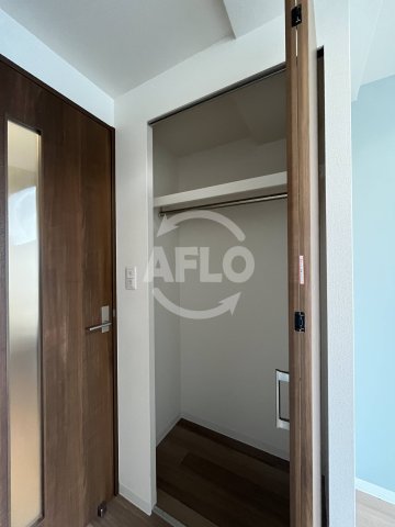 収納　プレサンス淡路駅前　クローゼット