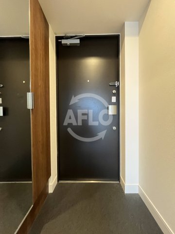 玄関　プレサンス淡路駅前　玄関