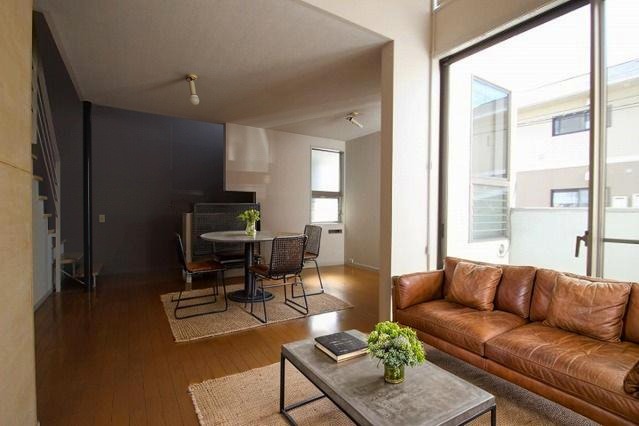 居室・リビング　ＣＧで家具等を配置したもので家具等は含まれません。