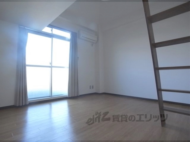 居室・リビング　洋室