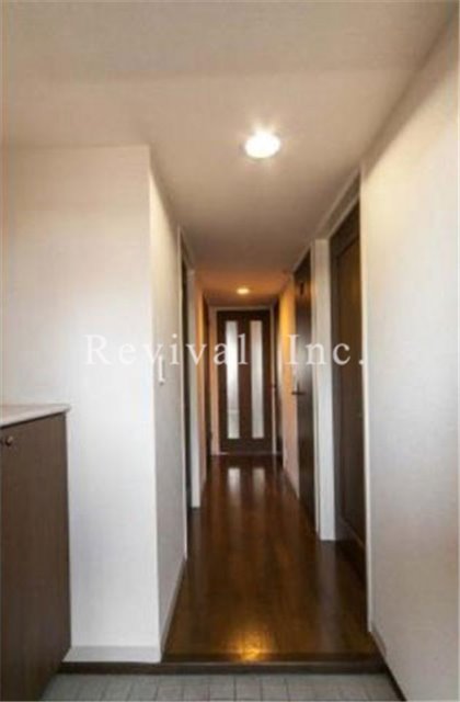 玄関　シューズクローゼットも豊富にございますね