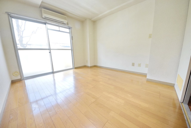 居室・リビング　～ひろびろゆったりっ～