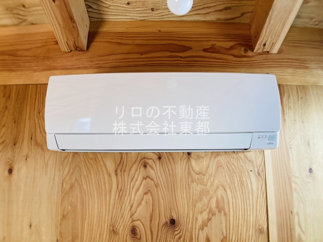 その他設備　梅雨のジメジメした湿気も、エアコン付きなら安心ですね♪