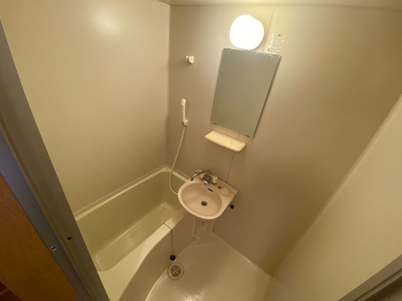 バス・シャワールーム　別部屋参考写真