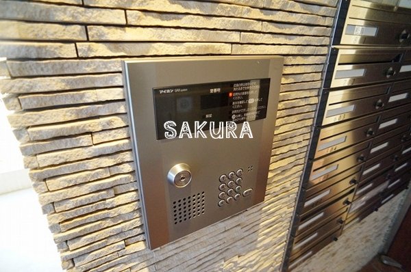 セキュリティ　女性の方でも安心のモニター付きオートロック♪