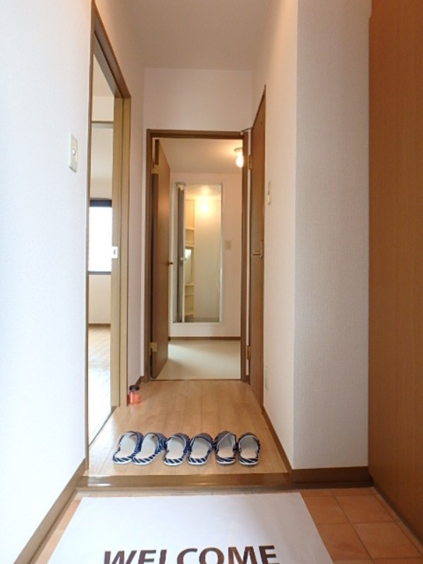 玄関　図面と現状に相違がある場合には現状を優先