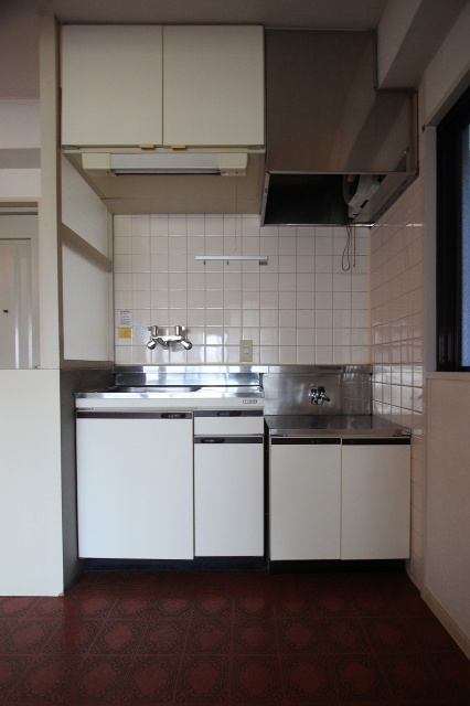 キッチン　同物件別号室