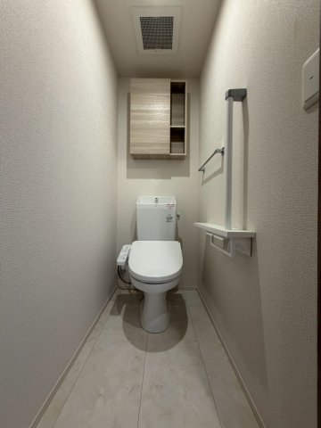 D-residence南茨木IIのトイレ写真