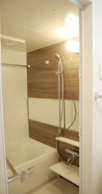 バス・シャワールーム　別部屋同仕様タイプ