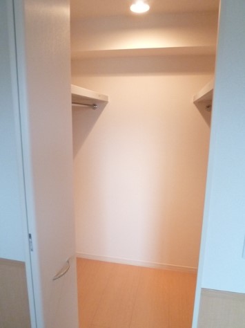 収納　※反転タイプの写真です