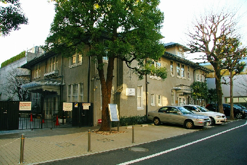 小学校　西町インターナシヨナルスクール（小学校）まで700m