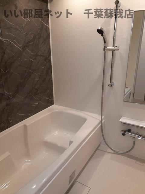 バス・シャワールーム　きれいなお風呂です