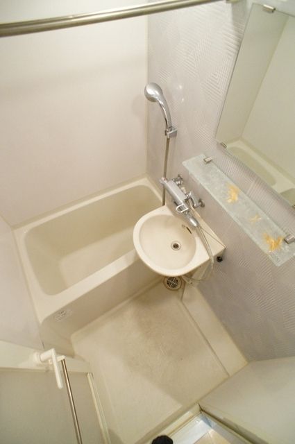 バス・シャワールーム　同仕様参考写真