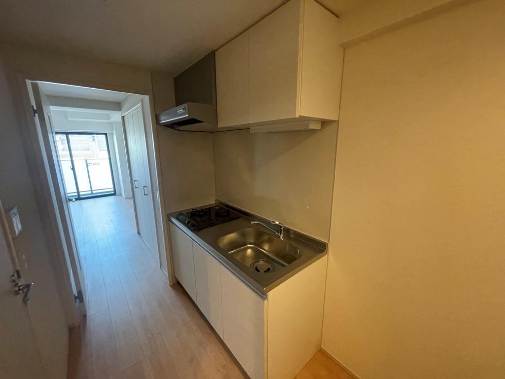 キッチン　壁付けキッチンでスペースを最大限有効活用できます！