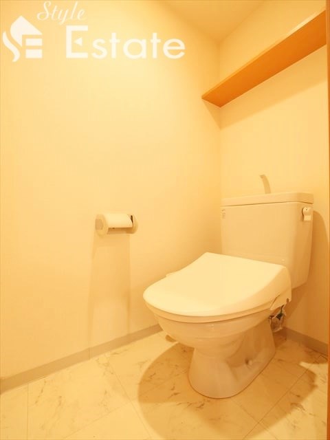 トイレ　温水洗浄便座★