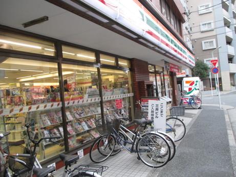 コンビニ　セブンイレブン品川南大井3丁目店（コンビニ）まで200m