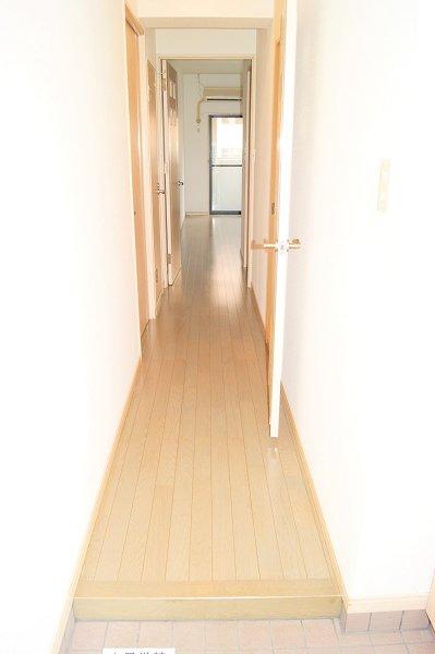 玄関　※写真と異なる場合は現状優先。