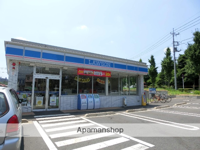 コンビニ　ローソンストア１００（コンビニ）まで322m