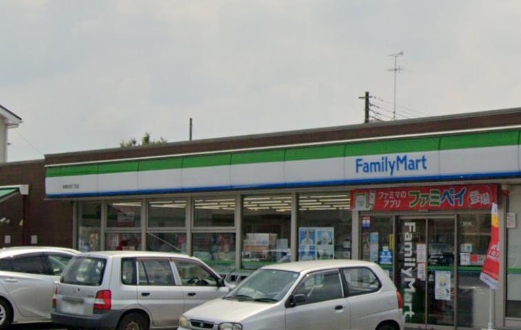 コンビニ　ファミリーマート（コンビニ）まで491m