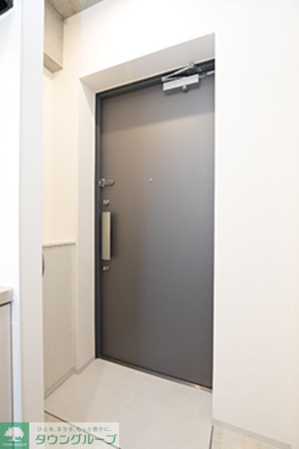 玄関　※写真は同タイプ住戸です。