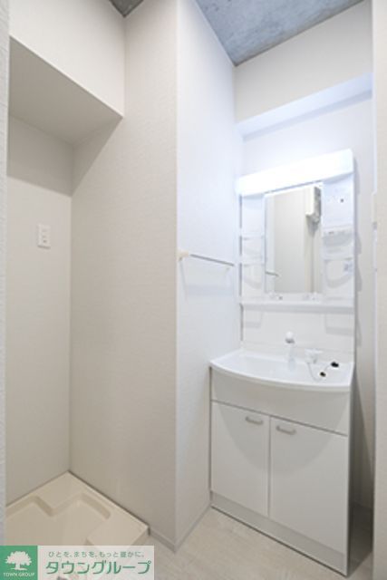 洗面設備　※写真は同タイプ住戸です。