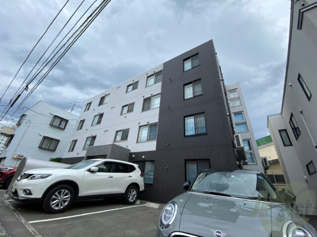 建物外観　札幌市中央区北４条西「コローレＮ４Ｗ２９」
