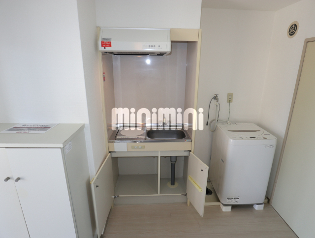 キッチン　家具家電つきのお部屋です