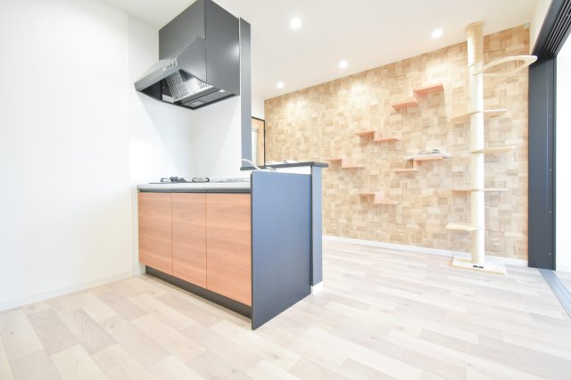 居室・リビング　エアコン付きのお部屋です
