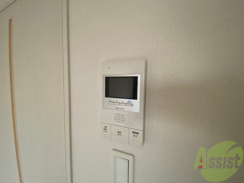 セキュリティ　ＴＶモニター付インターホンです。来客者の顔が見えるので安心！