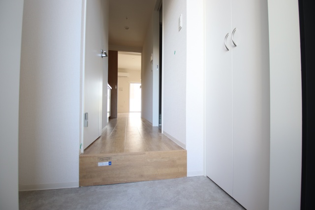 玄関　※別部屋のお写真です※