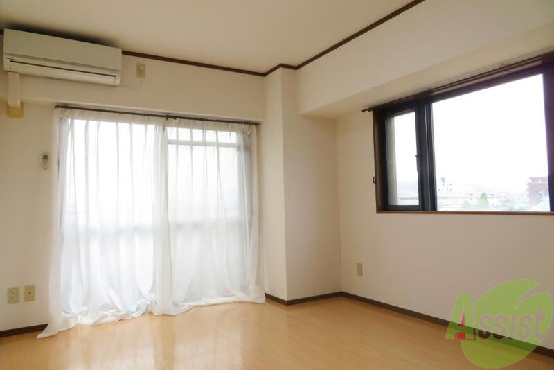 その他部屋・スペース　寝室はこちらです。広々としたお部屋でゆったり休めます。