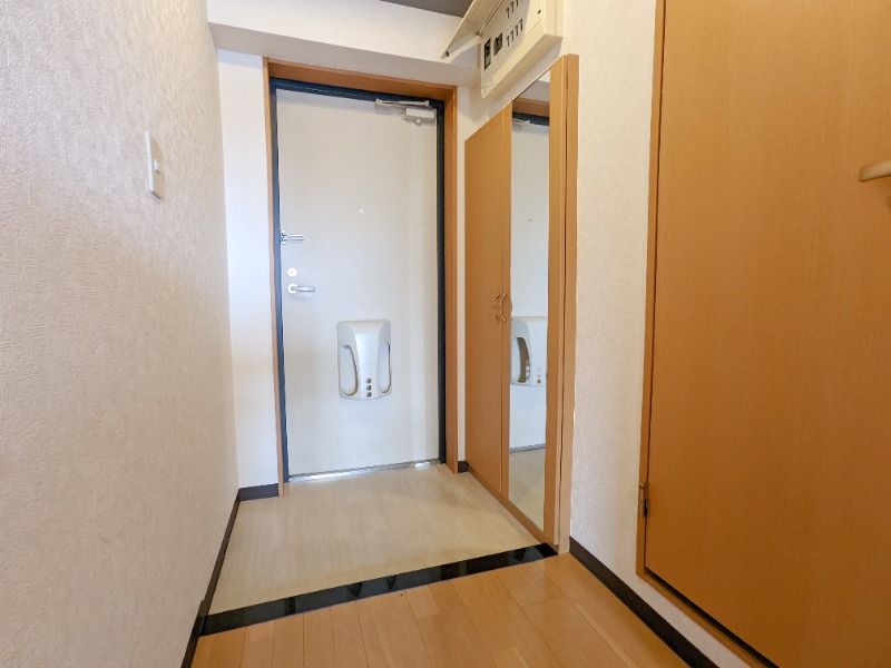 玄関　図面と現状に相違がある場合には現状を優先