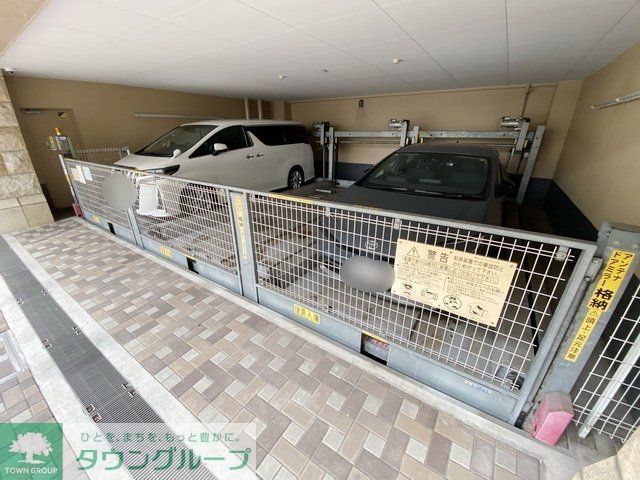 駐車場　庭