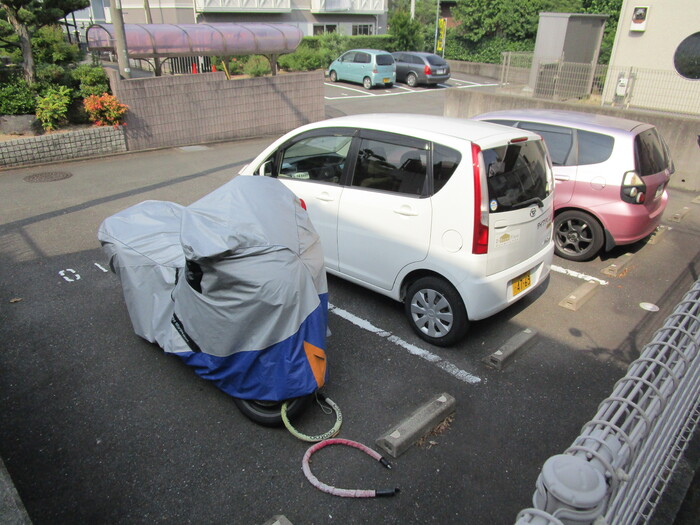 駐車場　駐車スペースもあります☆