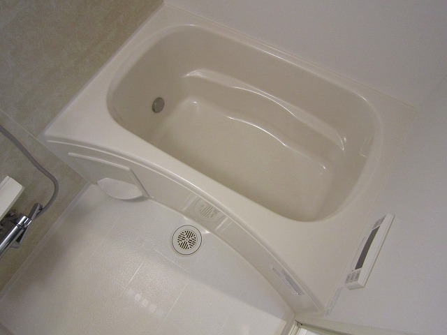 バス・シャワールーム　●追焚き完備のバスルーム♪（浴室換気乾燥機付き）