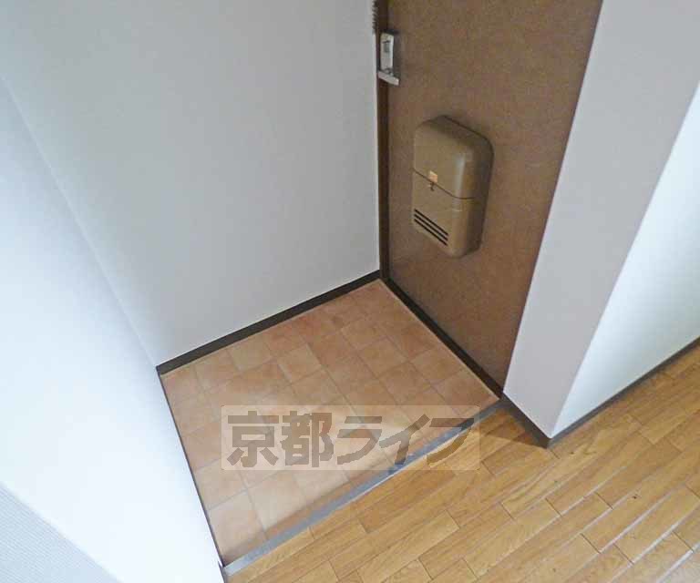 玄関　広々とした玄関です。