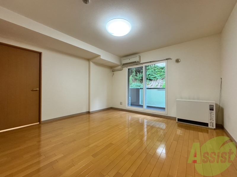 居室・リビング　広くてキレイなお部屋が広がっていて、充実した生活が送れそう。