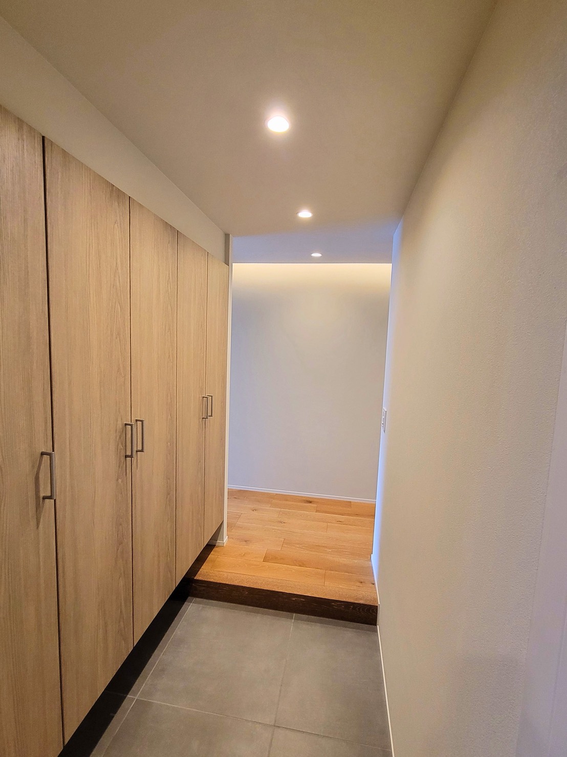 南青山パーク・マンションの玄関写真