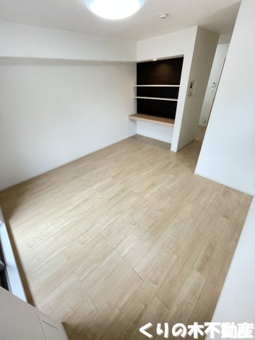 居室・リビング　反転同タイプのお部屋です（現況を優先します）