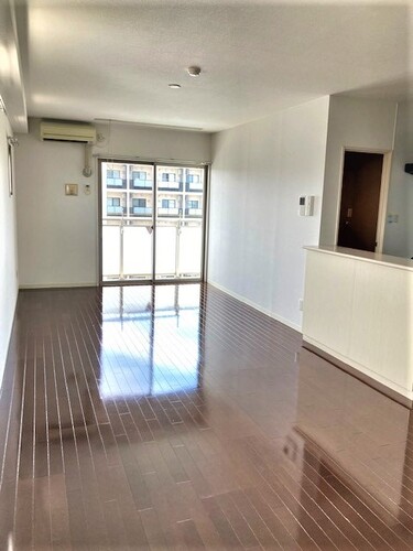 居室・リビング　同部屋前回退去時の参考写真
