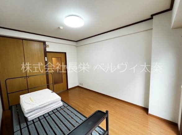 居室・リビング　※写真は別部屋になります。