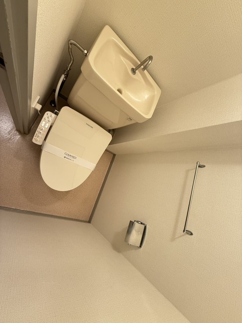 トイレ　別部屋参考写真です