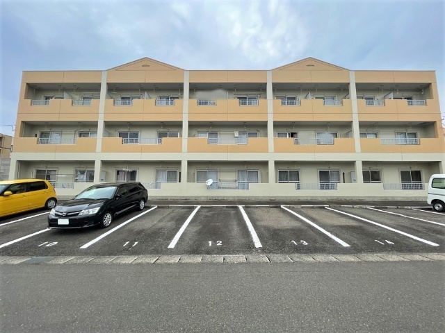 建物外観　都市ガス＆光回線対応マンションです