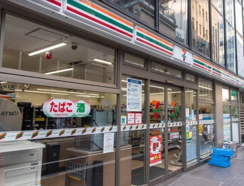 コンビニ　セブンイレブン 銀座7丁目東店（コンビニ）まで345m
