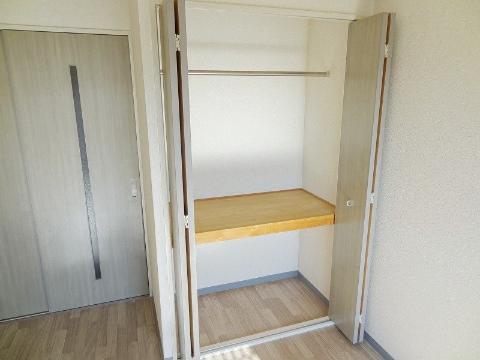 収納　クローゼット