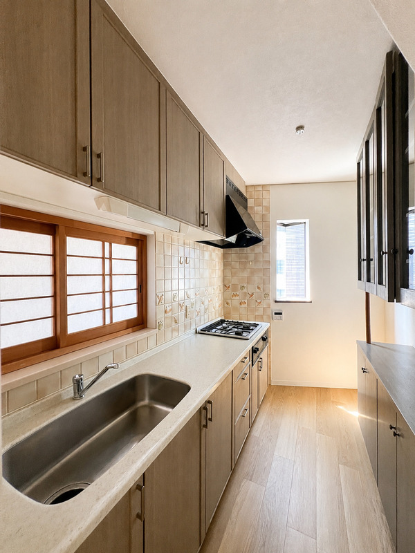 土入戸建のキッチン写真