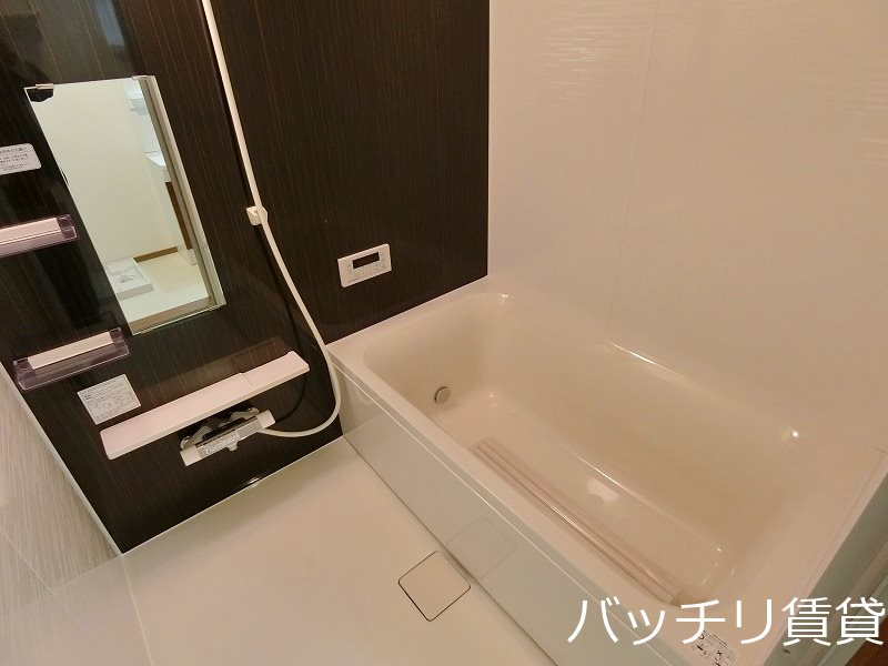 バス・シャワールーム　別号室の画像。現況を優先します。